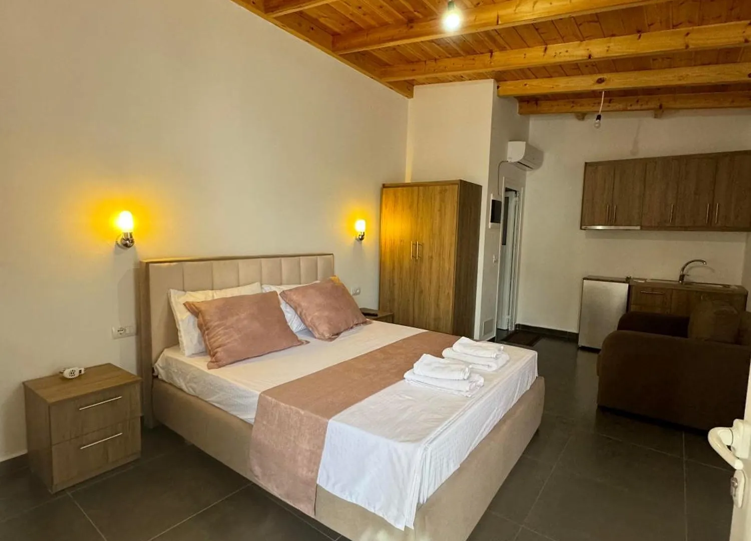 Guest house Apartament Tini Ksamil